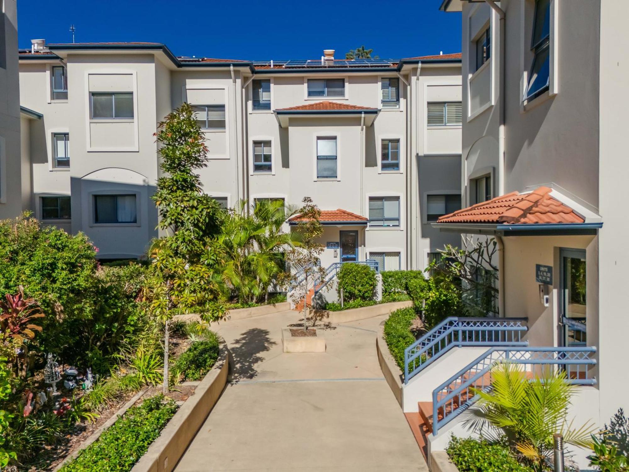 Bella Mare Coolangatta Beachside Apartments ゴールドコースト エクステリア 写真