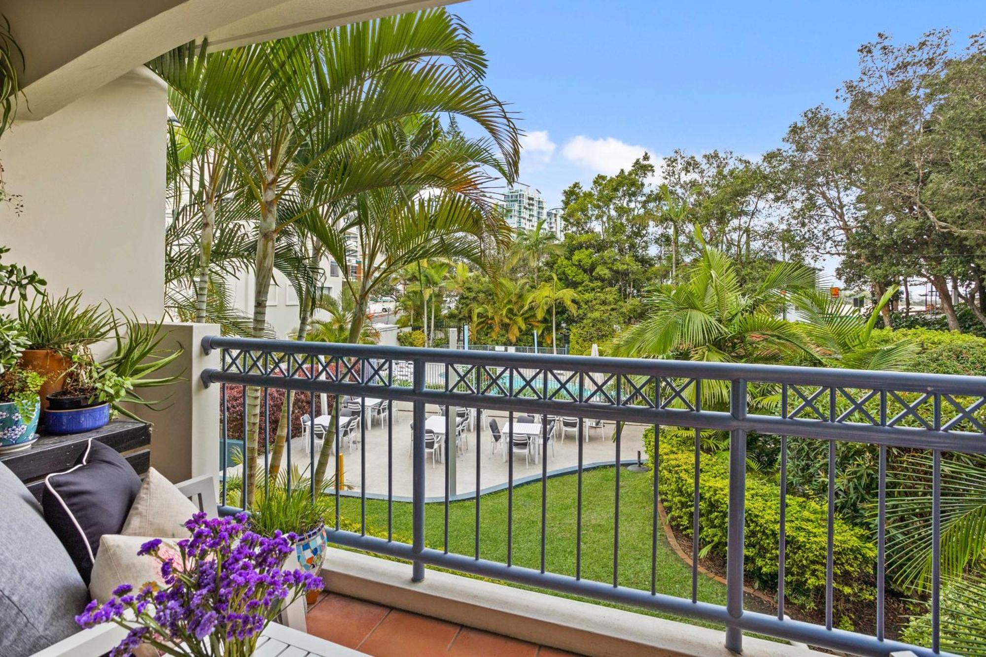Bella Mare Coolangatta Beachside Apartments ゴールドコースト エクステリア 写真